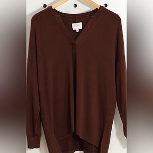 Lou & Grey Bohemian Rouge V-Neck Long Sleeve Top XS